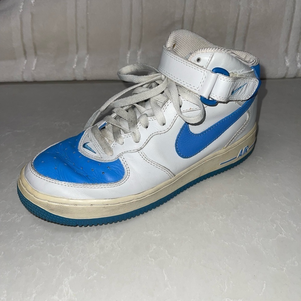 GUC 2003 Vintage Nike Air Force 1 Mid “Baby Blue” Strap